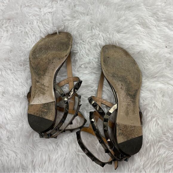 Valentino Garavani Rockstud Ankle Strap Gladiator Leather Thong Sandals - Picture 13 of 14